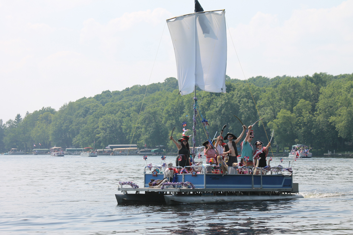 2019-lsa-boat-parade2