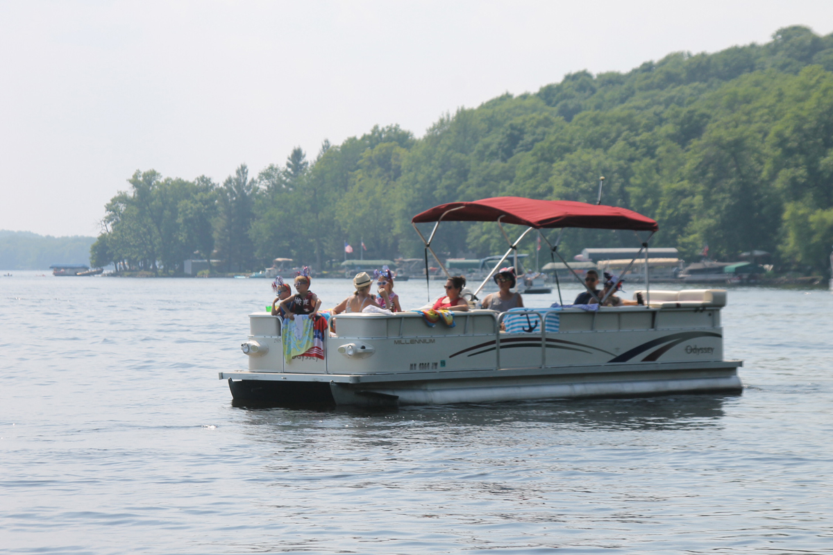 2019-lsa-boat-parade7